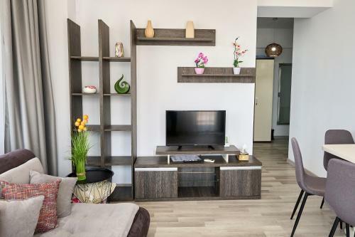 La Vida Loca Apartment Summerland