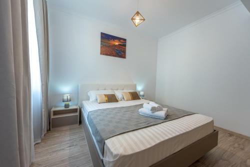 Moonlight Luxury Apartment