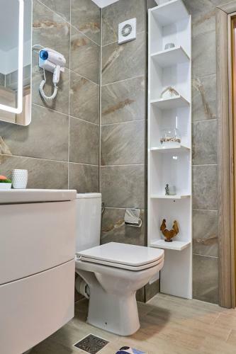 Comfy Apartment Alezzi Spa N Pools Beach Resort