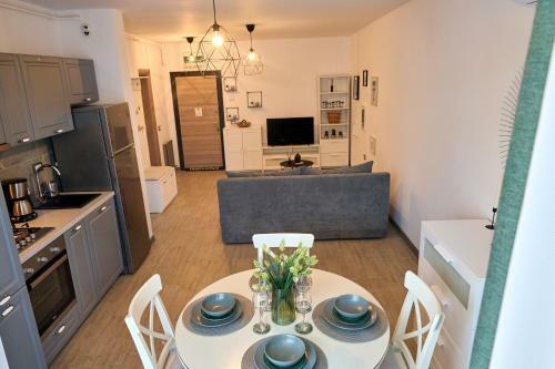 Sea Shore Apartments Alezzi Spa N Pools Beach Resort