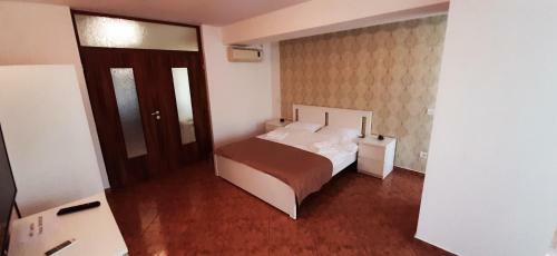 Yamira Apartments