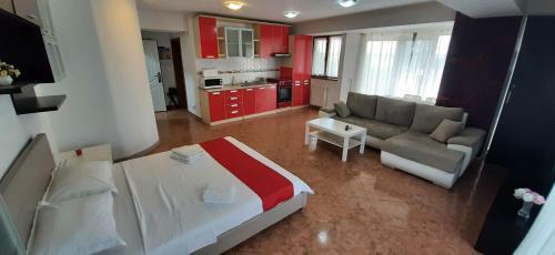 Yamira Apartments