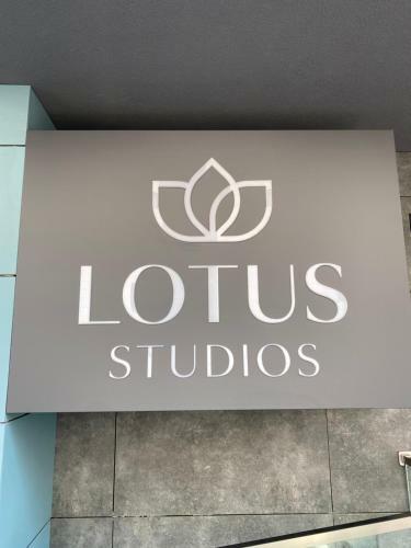 Lotus Studios - Apartament Mamaia Nord L�ng? Opera