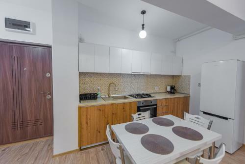 Moonlight Sky Mamaia Apartment