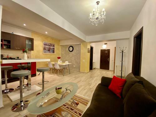 Valy Apartments Summerland