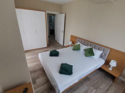 Anthony Summerland Apartments
