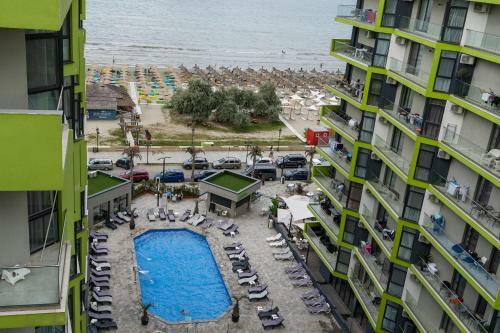 Azur Apartaments 148g Spa Pool Alezzi Beach Resort