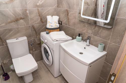 Azur Apartaments 148g Spa Pool Alezzi Beach Resort