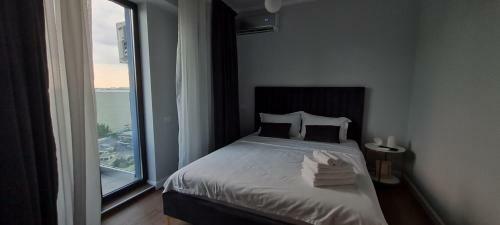 Golden Mirage Sunset Apartment