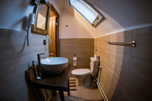 Hostal Casa Strabunicului