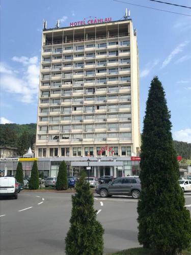Sarah Apartments