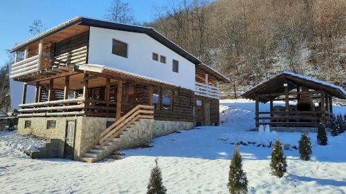 Cabana Bu?teni Apuseni Eco Din Podele
