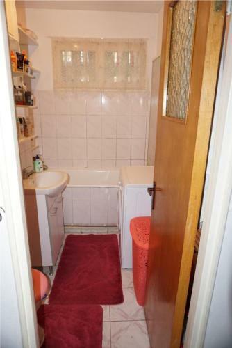 Apartament �nc�nt?tor Cu Parcare Gratuit?