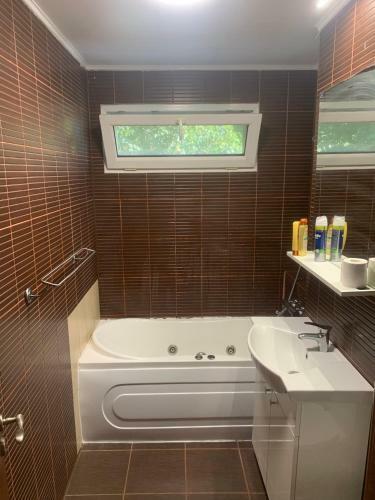 Apartamento Ploiestihome6