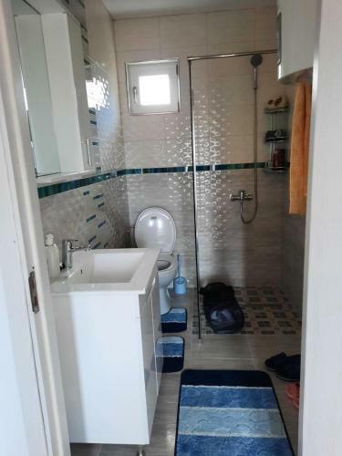 Cabanute Pitoresti Poiana Largului