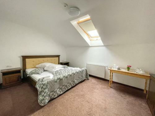 Hostal Pensiunea Teomir