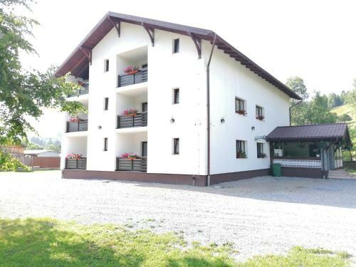 Hostal Pensiunea Teomir