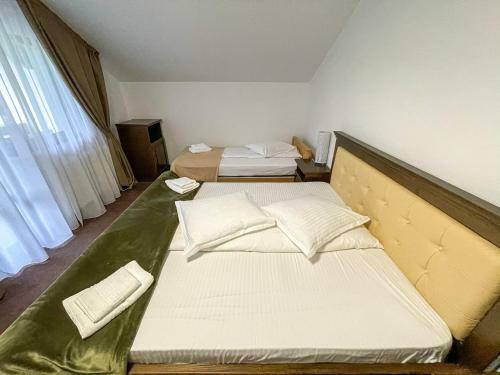Hostal Pensiunea Teomir