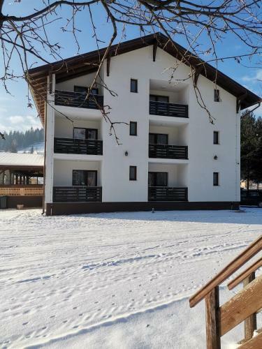 Hostal Pensiunea Teomir