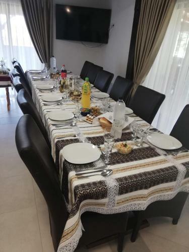 Hostal Pensiunea Teomir