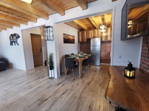 Bear's Lair Chalet