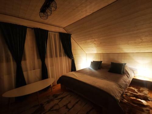 Bear's Lair Chalet