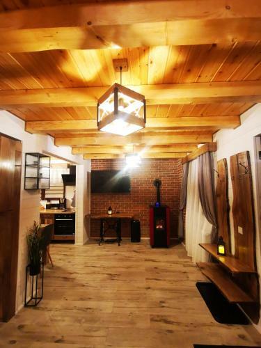 Bear's Lair Chalet