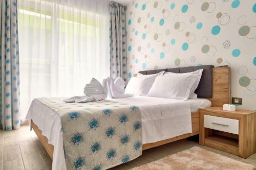 Sunny Apartments Alezzi Beach Resort