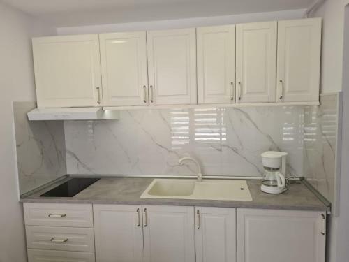 Apartament Cu Terasa