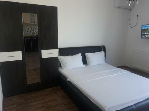 Hostal Aquazure Residence