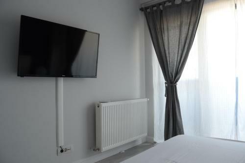 2 Steps Apartment