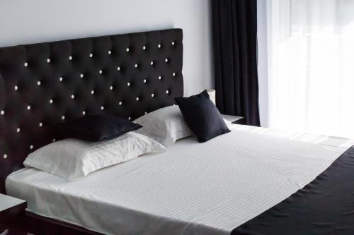 Apartament Black&white 5