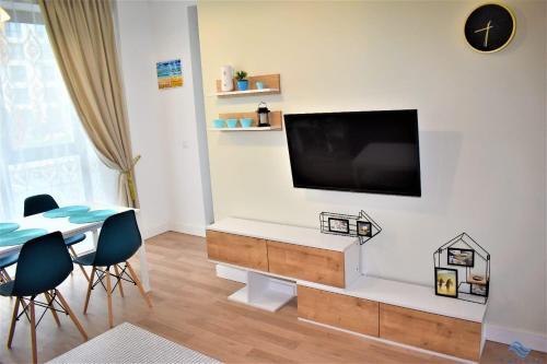 Onix Blue Mamaia Apartment 2