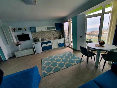 Alezzi Majestic Apartments 97