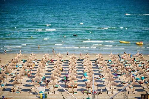Endless Summer Apartment Spa N Pool Alezzi Beach Resort