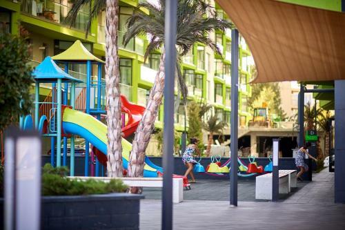 Oasis Apartment Spa N Pool Alezzi Beach Resort