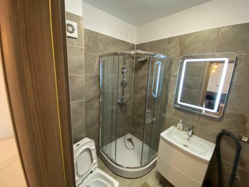 Alezzi Holiday Apartment 13 G