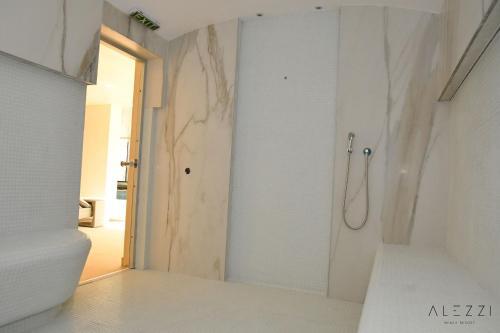 Alezzi Majestic Apartments 115