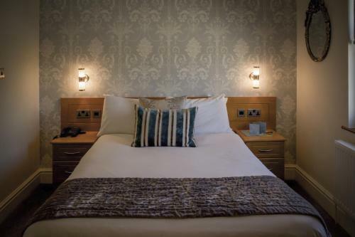 Hostal Shard Riverside