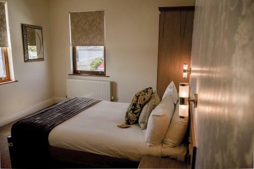 Hostal Shard Riverside