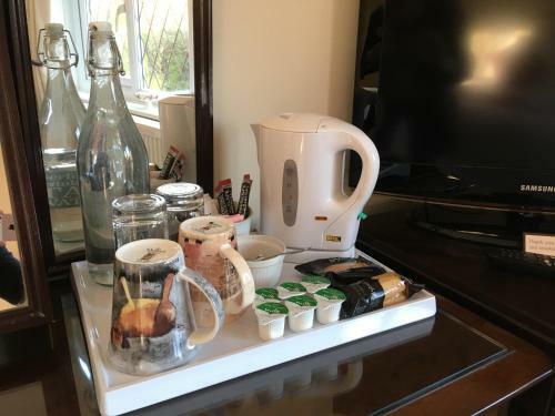 Trumbles Gatwick B&B