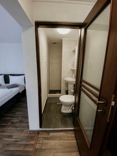 Paula Apartment & Rooms