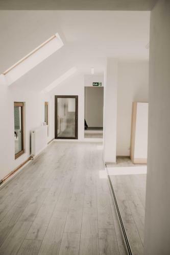 Paula Apartment & Rooms