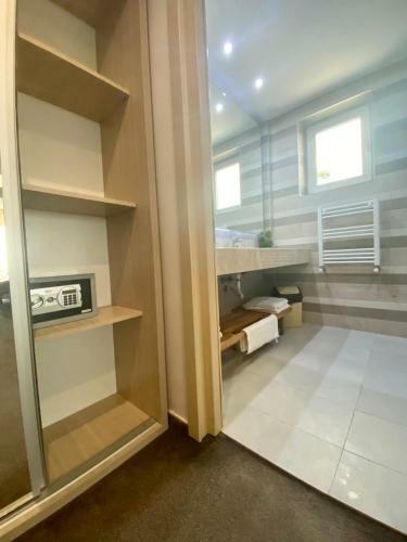 Hostal Ella By The Sea Residence