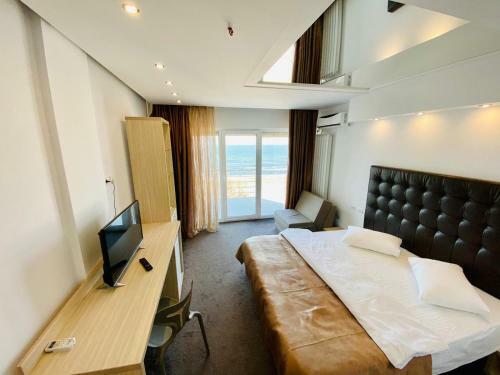 Hostal Ella By The Sea Residence