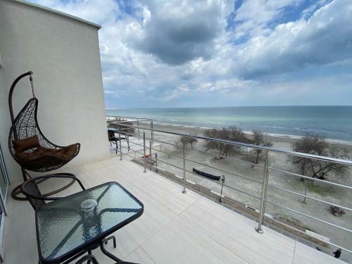 Hostal Ella By The Sea Residence