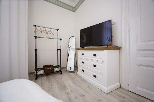 Wonderful 2 Bedroom Central Apartment