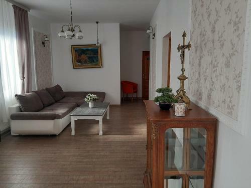 Hostal Vila Fortuna Auri