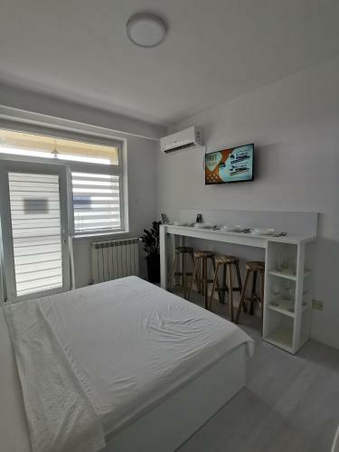 Casuta Cu Tei-lime House