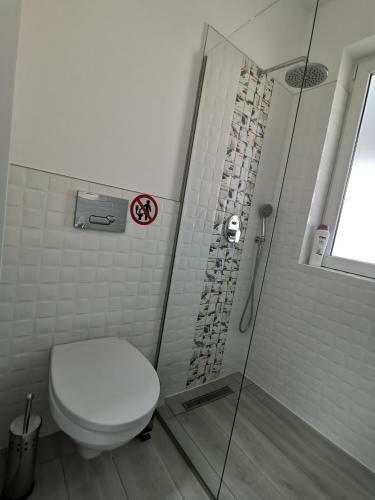 Casuta Cu Tei-lime House